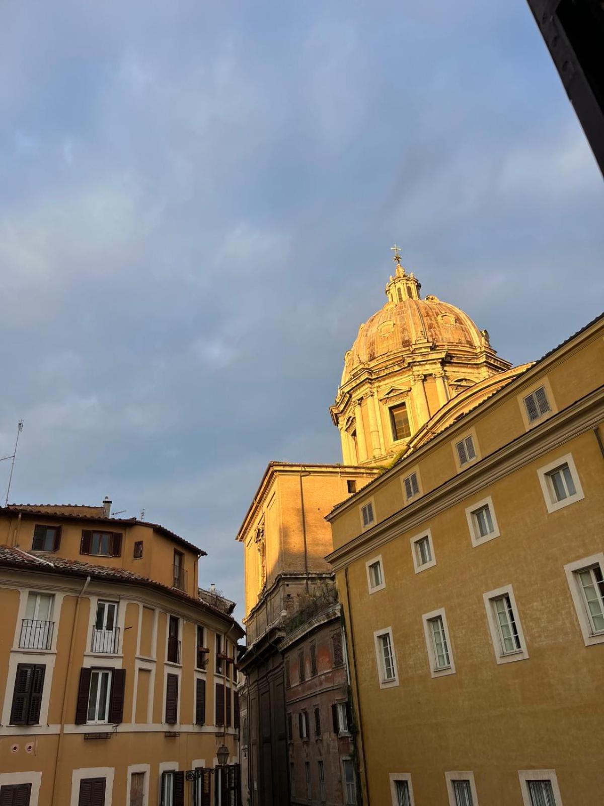 Stranger Pod Leilighet Roma Eksteriør bilde